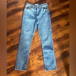 Abercrombie & Fitch Slim Straight Ultra High Rise 90s Jeans. Worn Once!